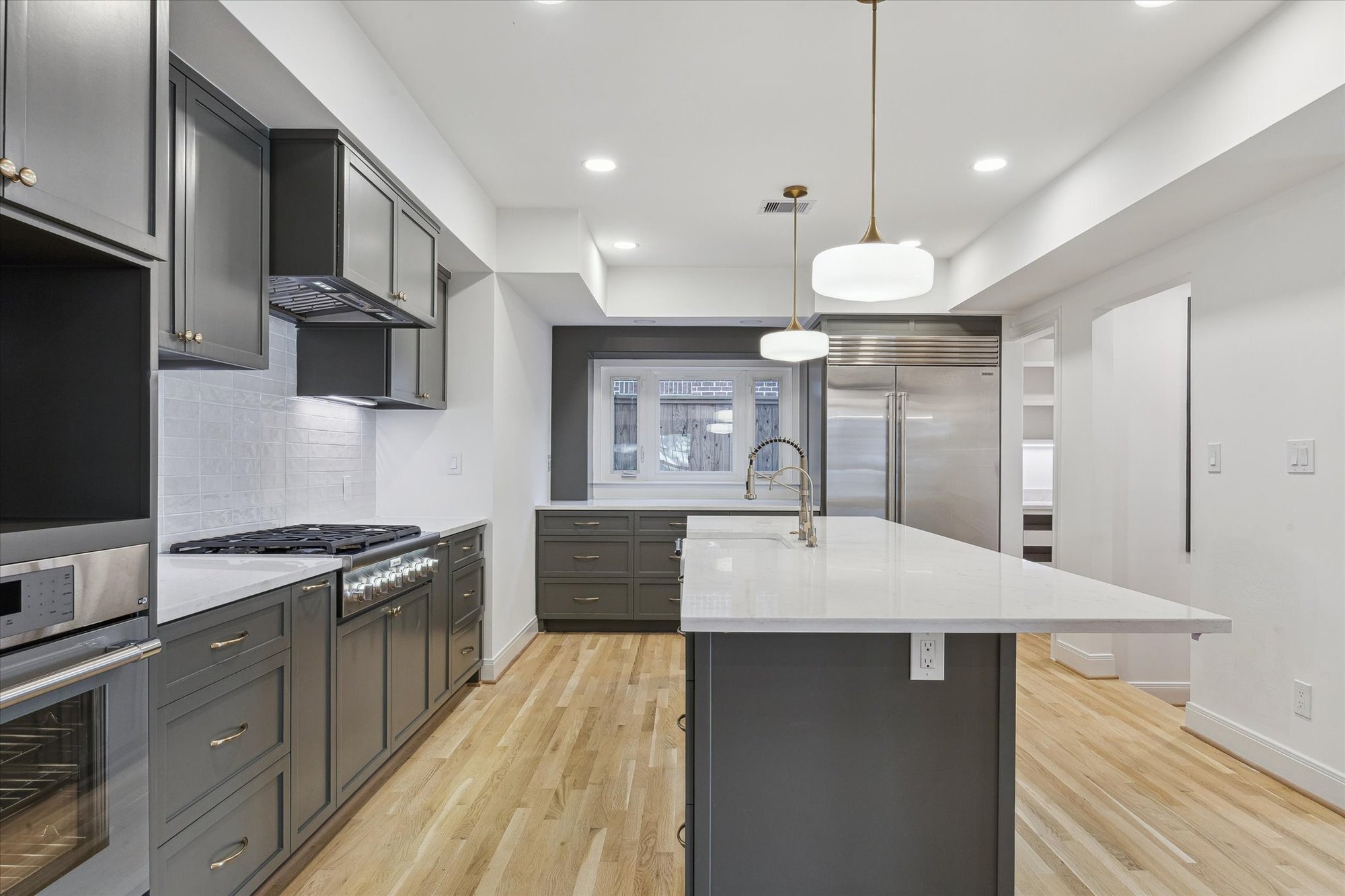 15-University 3002 IMG 20