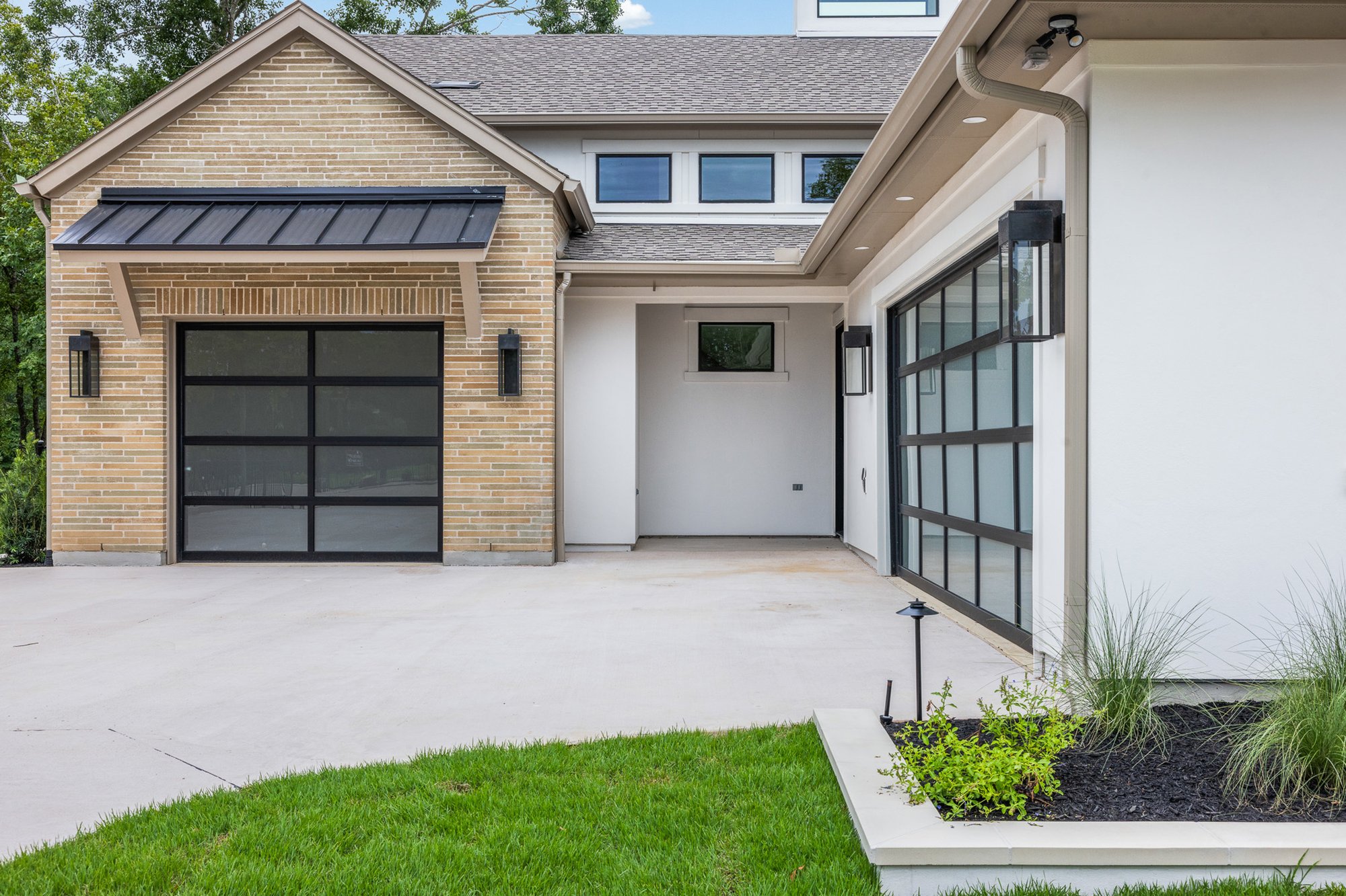 Garage Traditions Club custom home