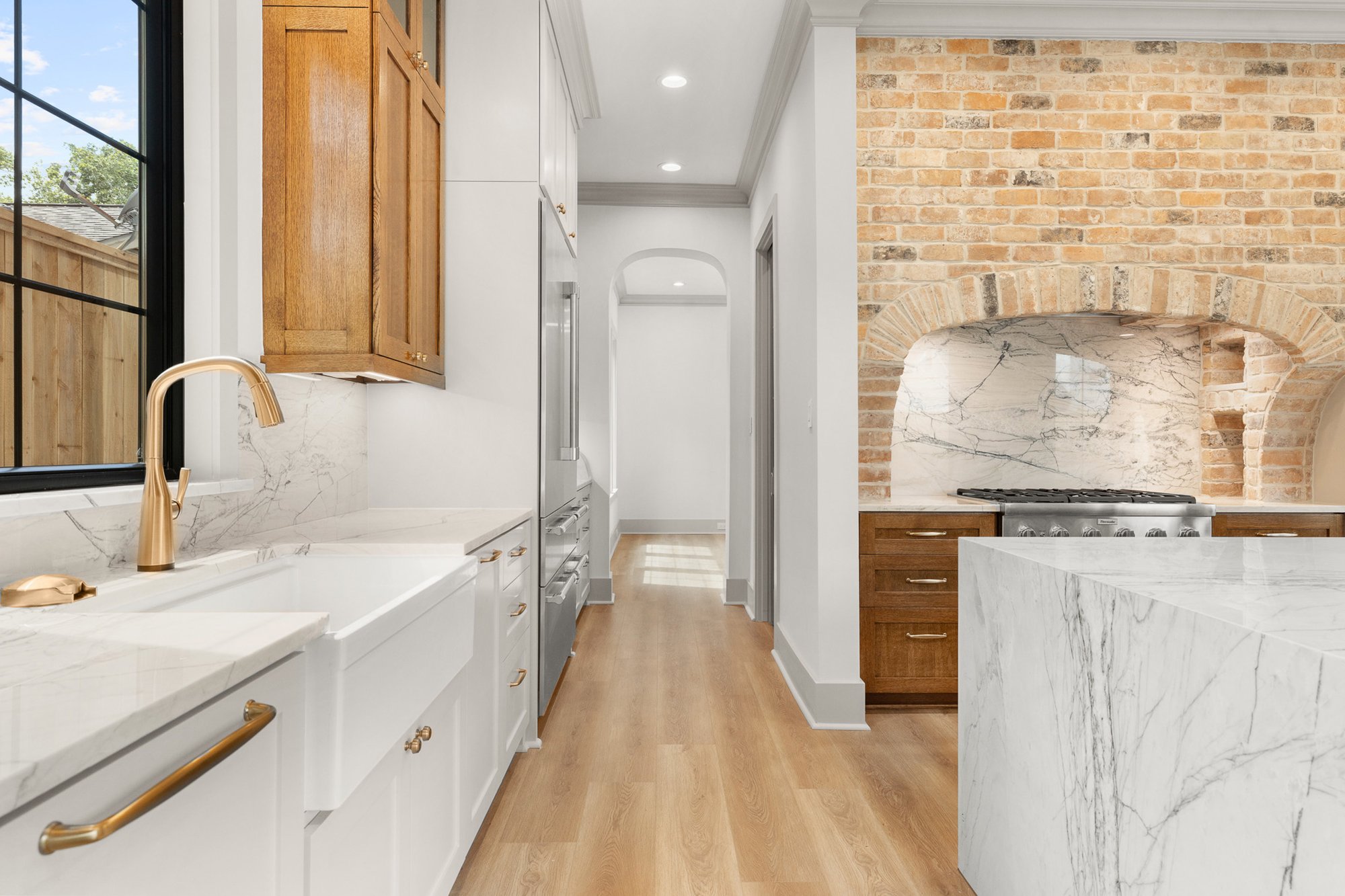 Luxury kitchen with farmhouse sink Luxury kitchen with farmhouse sink