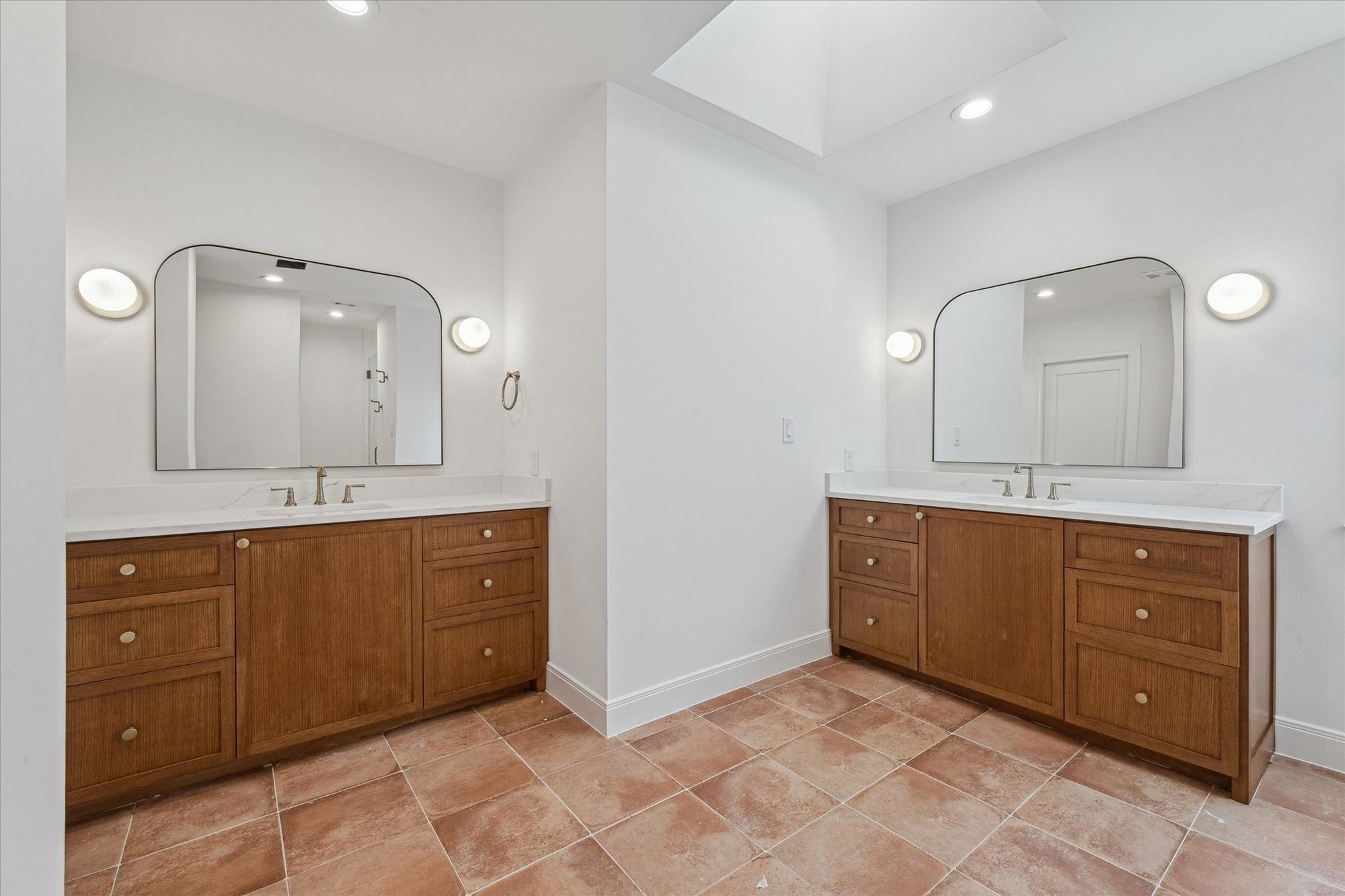 34-University 3002 IMG 44