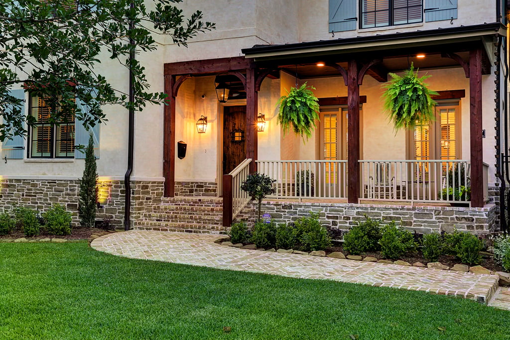 Lamonte front porch