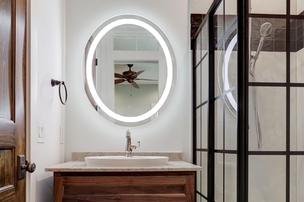Beautiful Bathroom Featuring Built-in Ring Light