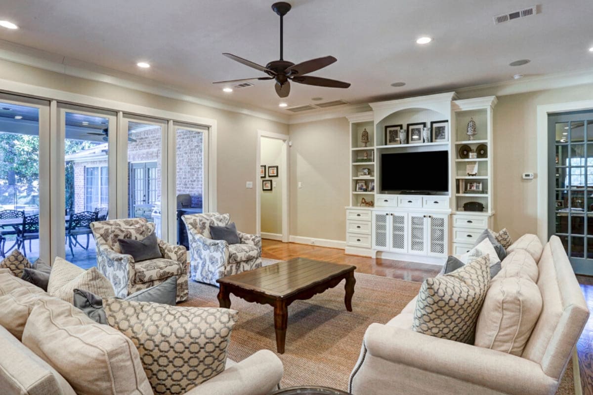 Custom luxury living room remodel in Houston, Texas by Southern Green Builders