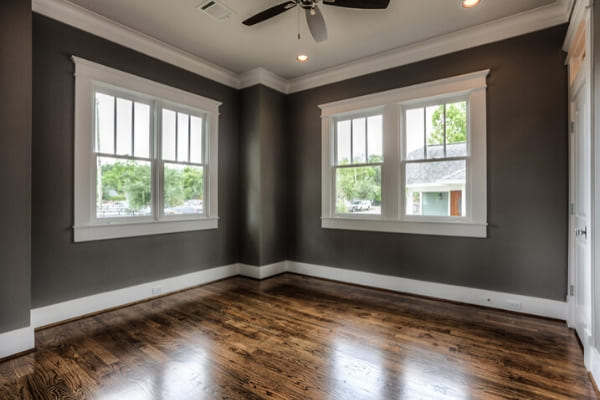 Natural lighting and large windows in Houston, Texas home