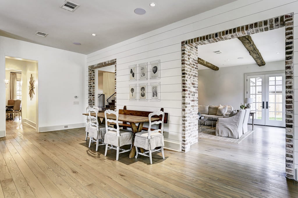 Willers Way Brick Accented Room Transition