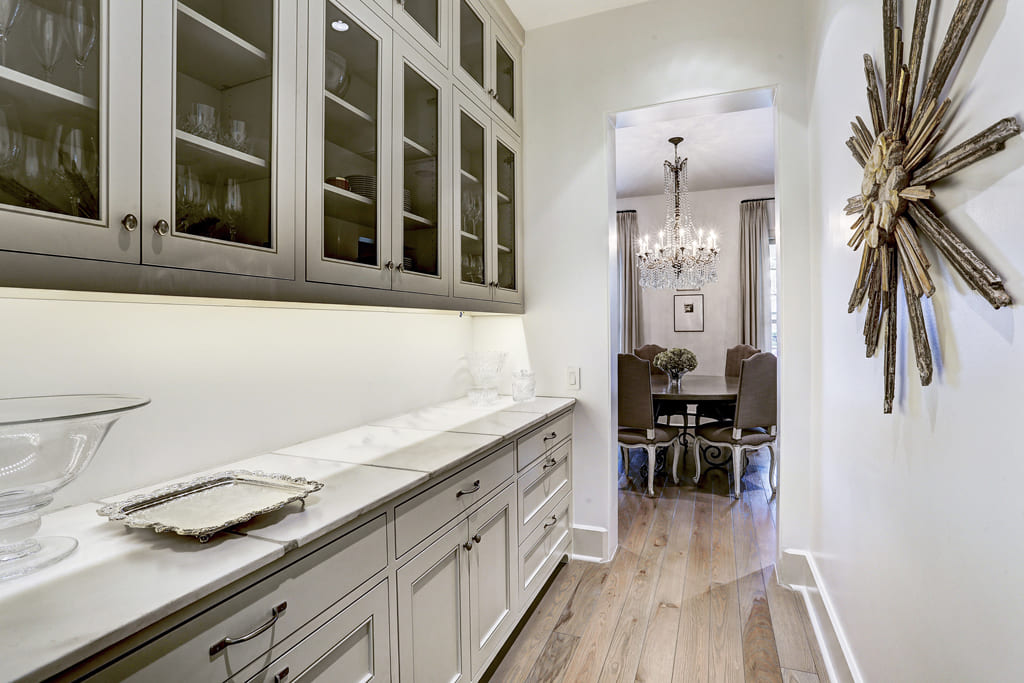 Willers Way Butlers Nook from Kitchen to Dining Room